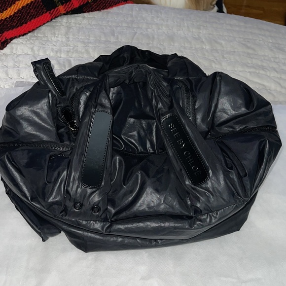 See by Chloe should bag excellent condition black . - Picture 7 of 11